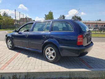 Škoda Octavia 1.6 benzín kombi - 4