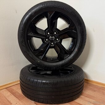 MAZDA CX-30 5x114,3 R18 ET45+LETNÍ 215/55R18 6/5mm - 4
