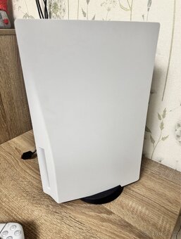 PlayStation 5 s mechanikou - 4