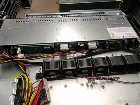 Balík 2 kusů 1U Supermicro case 113M-5 8x2,5" 1PSU - 4