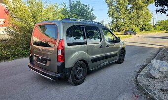 Citroen Berlingo 1.6 HDI Klima Model 2009 - 4