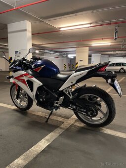 Honda CBR 250R - Rok 2011 - Najeto 17.844km - 4