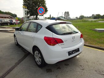 Opel Astra 1,3 CDTI - 4
