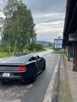 Ford Mustang GT5.0 - 4