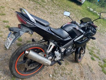 Honda cbr 125 stříkačka - 4