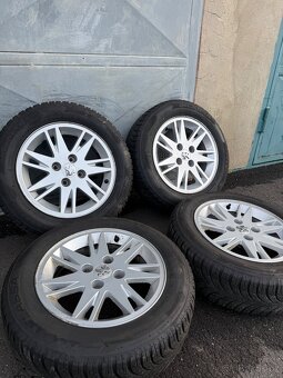 Originál Peugeot 4x108 R15 185/65/15 - 4