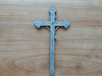 Starožitný krucifix, retro kovový křížek Ježíš INRI - SLEVA - 4