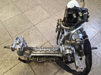 Zahradní traktor: Opravy hydrostatických převodovek - 4