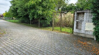 Stavební pozemek v Praze 16 - 4