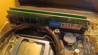 ASRock H110M + Intel Pentium G4400 + 8GB RAM - 4