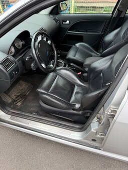 Mondeo ST 220 - 4