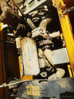 Pasovy bagr Jcb 220x l 4f - 4