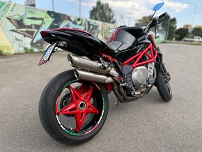 MV Agusta Brutale 910S - 4