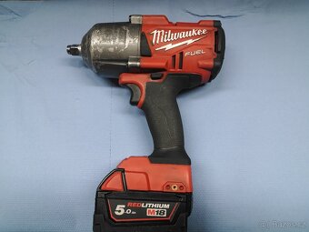 Rázový utahovák Milwaukee - 4