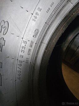 Nákladní pneu 1x 445/65R22,5 vodící Barum BT 43 - 4