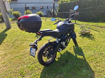 Honda CB125R - 4
