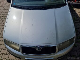 Škoda Fabia I facelift přední nárazník / kapota stříbrný - 4