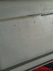 Zadní nárazník, originál Toyota YARIS r.v. 1999 - 4
