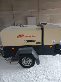 Mobilní šroubový diesel kompresor Ingersoll Rand 7/51 - 4