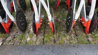 No-till secí stroj Erth - 4