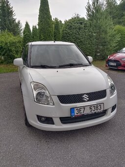 Suzuki Swift - 4