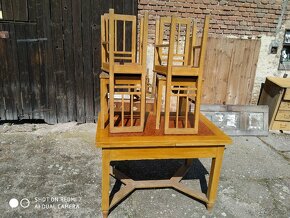 STARÝ STŮL A ŽIDLE. - 4