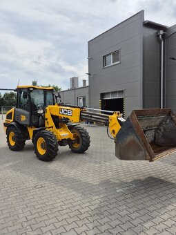 JCB TM 220 4X4 čelní nakladač s teleskopem - 4