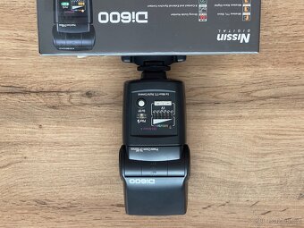 Externí blesk pro Nikon Nissin Di600 - 4