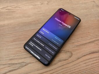 Xiaomi 14 Ultra s fotokitem - 4