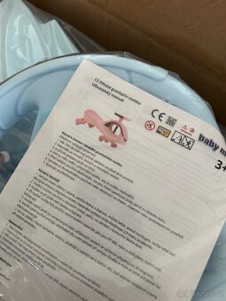 Dětské odrážedlo modré s LED - 4