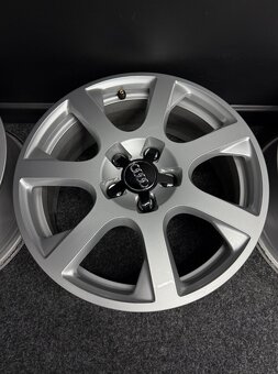 Alu AUDI Q5 5x112 17” 8R0601025E - 4