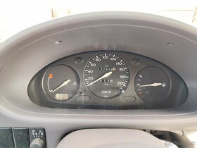 Nissan Micra 1,0 benzin r.v 94 Beroun - 4