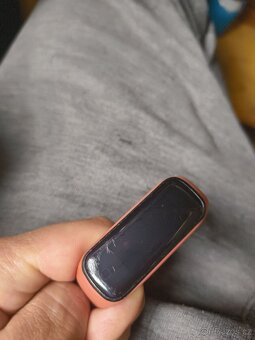 Chytrý fitness náramek Samsung Galaxy Fit2 - 4