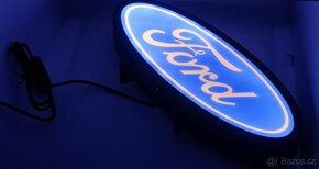 Prodám nový znak Ford s podsvětlením (led pásek). - 4