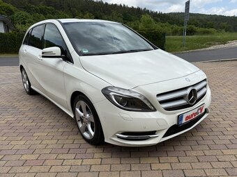 M-B TŘÍDY B 200 115kW-2013-146.530KM-BI-XENON,VÝHŘEV- - 4