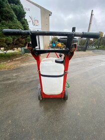 Motorový řezač spár - 4