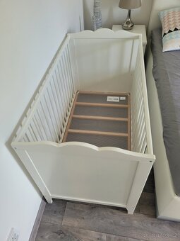 Dětská postýlka IKEA HENSVIK včetně značkové matrace - 4