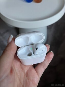 Apple AirPods 2 – jedno slúchadlo nefunkčné, druhé OK + orig - 4