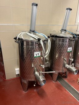 VINIFIKÁTORY 120L - 4