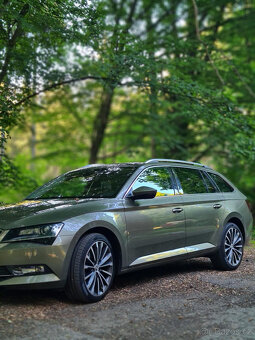 ŠKODA SUPERB III 4x4 DSG STYLE 2,0TDI 140kW NAVI DPH - 4