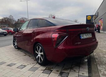 Toyota Mirai. 2017. - 4