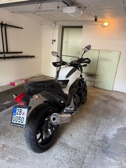 Honda NC700s - 4
