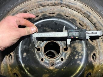 185/65r15 4x108 6J 15 et 18 zimní 5mm - 4