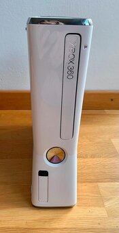 Xbox 360 White + Kinect + 2 ovladače - 4