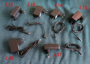 "Šuplíkové" síťové, USB, auto nabíječky a sluchátka vše OK - 4