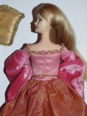 Barbie Anglická princezna Barbie Collector - 4