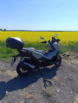 Honda ADV 350 - 4