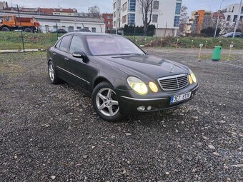 Mercedes-Benz E W211 - 4