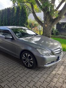 Mercedes-Benz E350 CGI coupe - 4