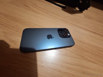 📱 Prodám iPhone 15 Pro 256 GB - 4
